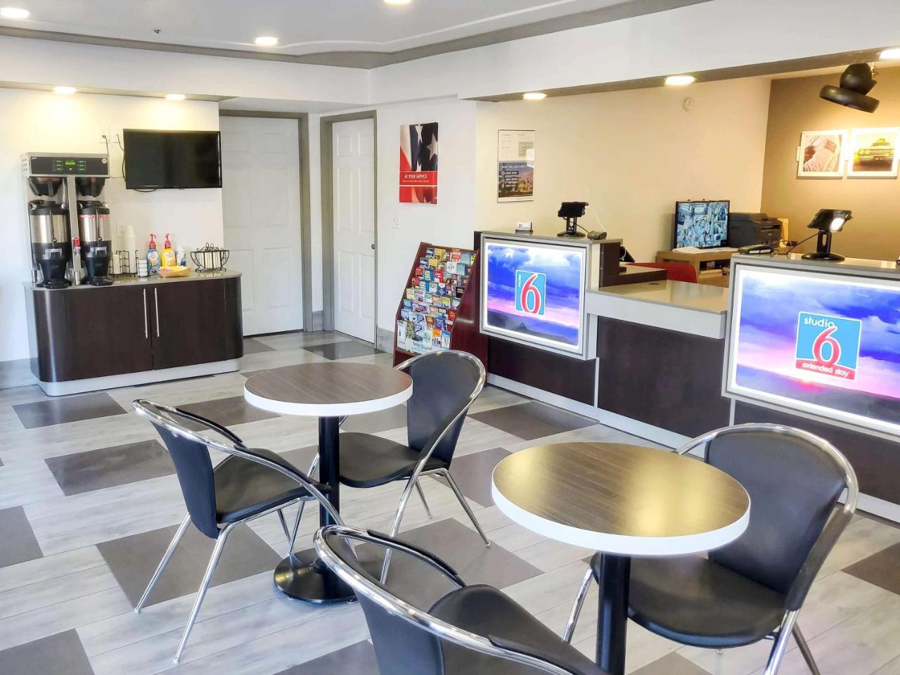 Studio 6-Fresno, Ca - Extended Stay Pinedale Extérieur photo
