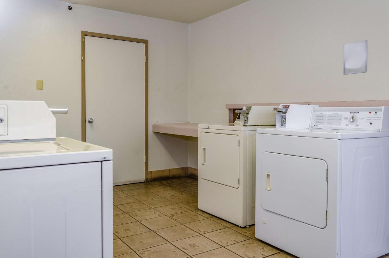 Studio 6-Fresno, Ca - Extended Stay Pinedale Extérieur photo